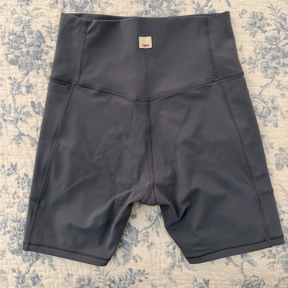 NWOT Vuori Azure Set (Medium Top/XS Shorts) - Picture 3 of 3